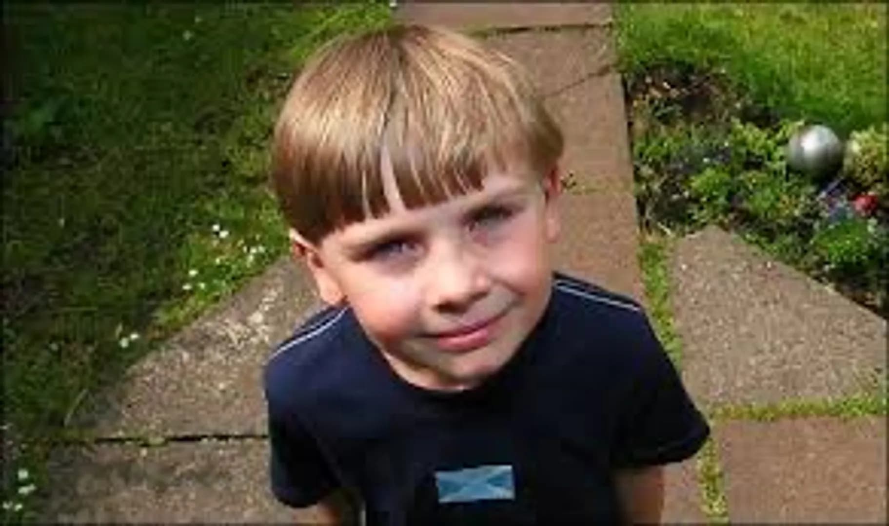 Malý Cameron našel svůj domov z minulého života